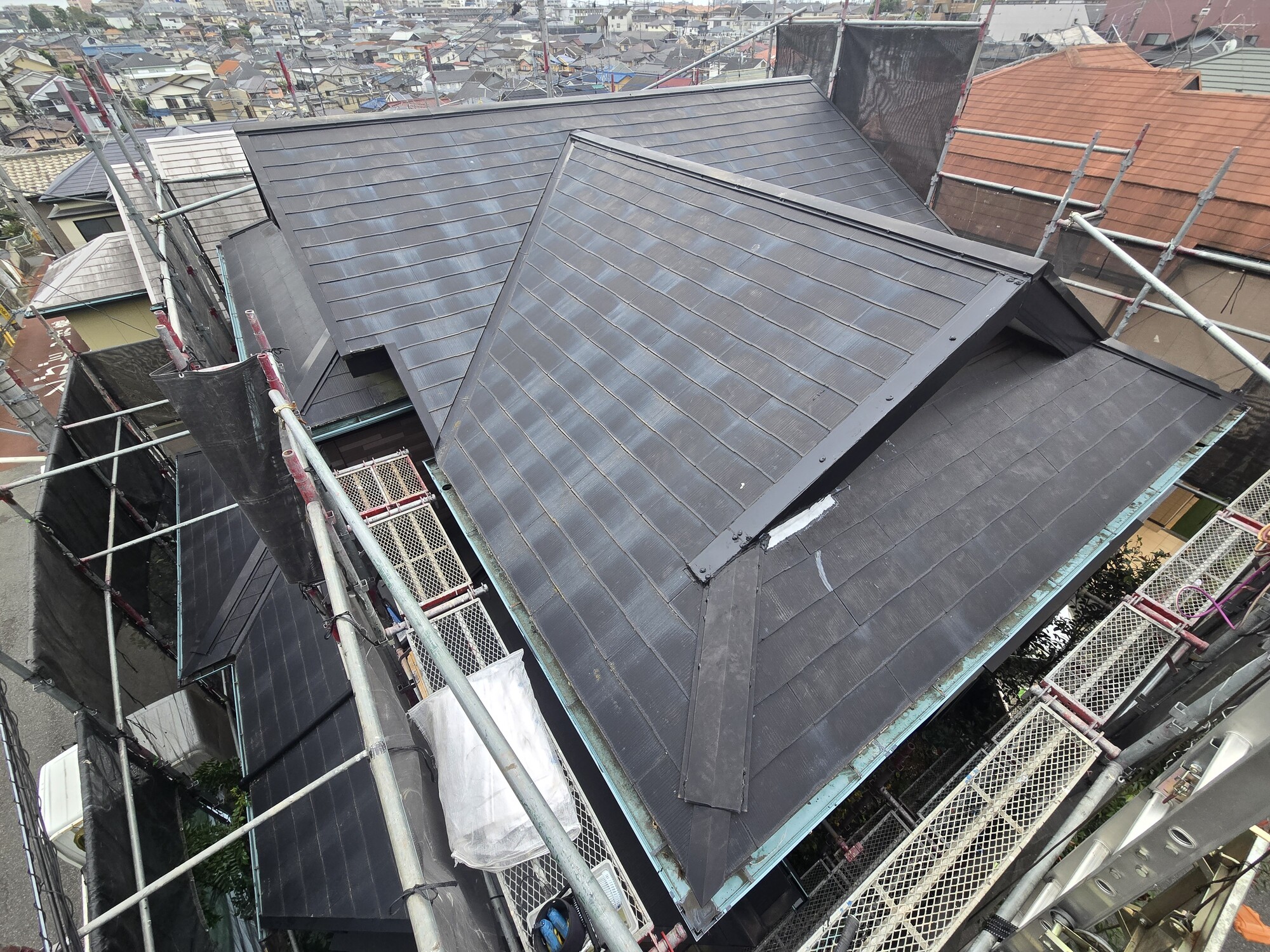 見えないからこそ大切な屋根工事
